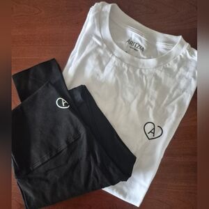 Aritzia Limited Edition Heroes At Heart Thank You Set Leggings Tshirt Small